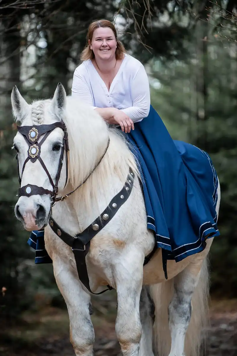 Mitarbeiterfoto Eva Geisreiter APD Bader & Hoiss Traunstein